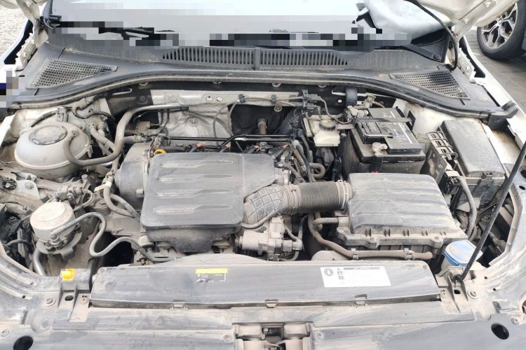 Used Volkswagen Lavida 2019 1.5L Automatic Comfort Edition China VI Standard Engine Bay