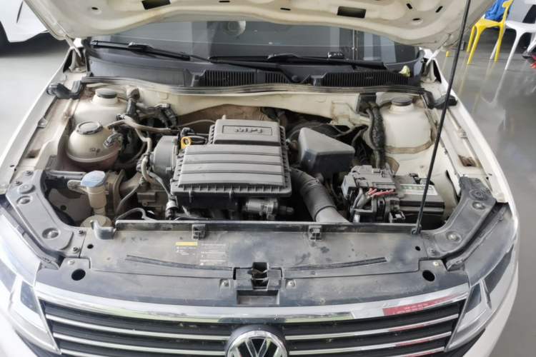 Used Volkswagen Lavida 2019 Lavida Start 1.5L Automatic Trendy Version China VI Standard Engine Bay