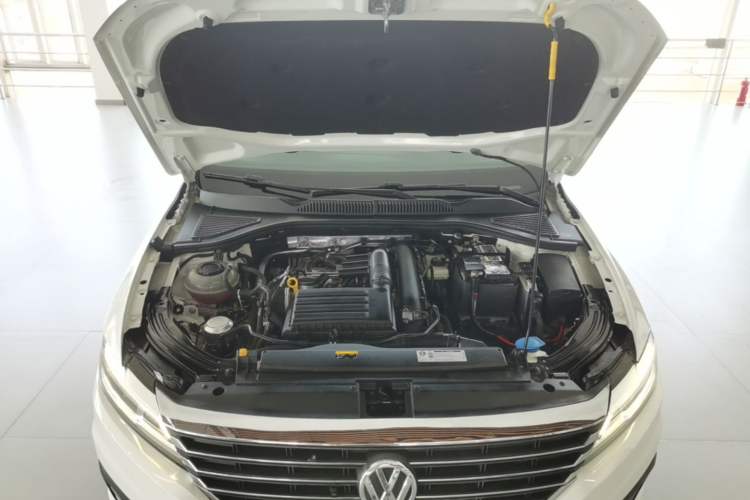 Used Volkswagen Lavida 2019 280TSI DSG Comfort Edition China VI standard Engine Bay