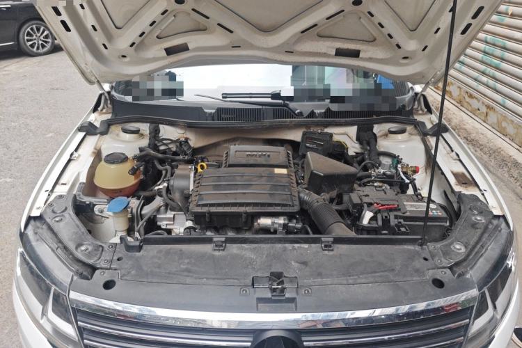 Used Volkswagen Lavida 2019 Lavida Start 1.5L Manual Fashion Edition China VI Standard Engine Bay