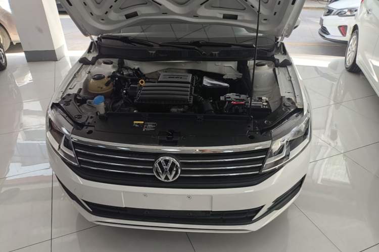 Used Volkswagen Lavida 2019 Lavida Start 1.5L Automatic Trendy Version China VI Standard Engine Bay