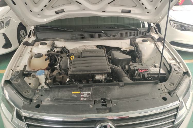 Used Volkswagen Lavida 2019 Lavida Start 1.5L Automatic Trendy Version China VI Standard Engine Bay