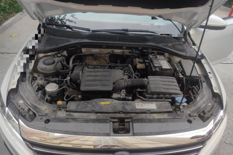 Used Volkswagen Lavida 2019 1.5L Automatic Fashion Edition China VI Engine Bay