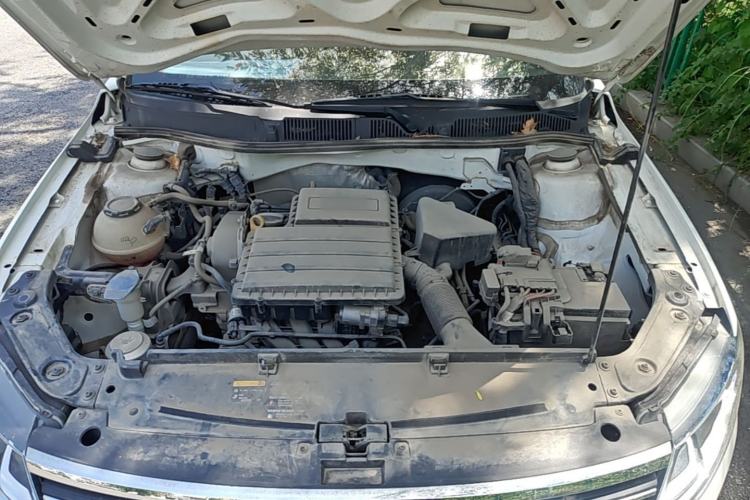 Used Volkswagen Lavida 2019 Lavida Start 1.5L Automatic Trendy Version China VI Standard Engine Bay