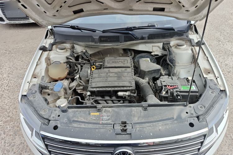 Used Volkswagen Lavida 2019 Lavida Start 1.5L Automatic Trendy Version China VI Standard Engine Bay