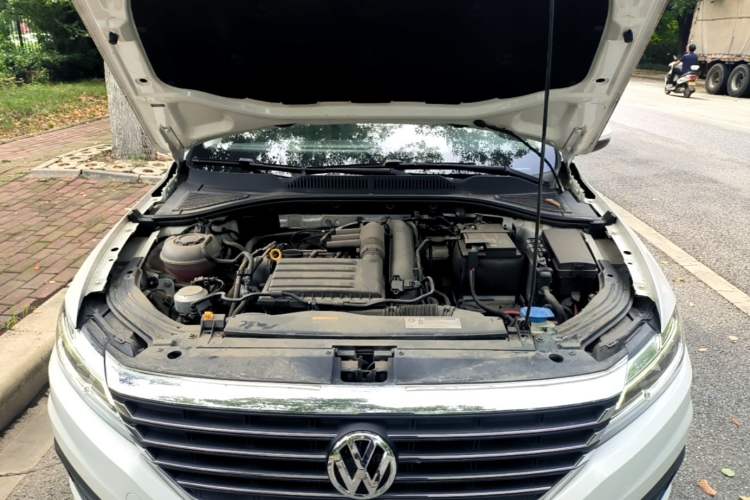 Used Volkswagen Lavida 2019 280TSI DSG Comfort Edition China VI standard Engine Bay