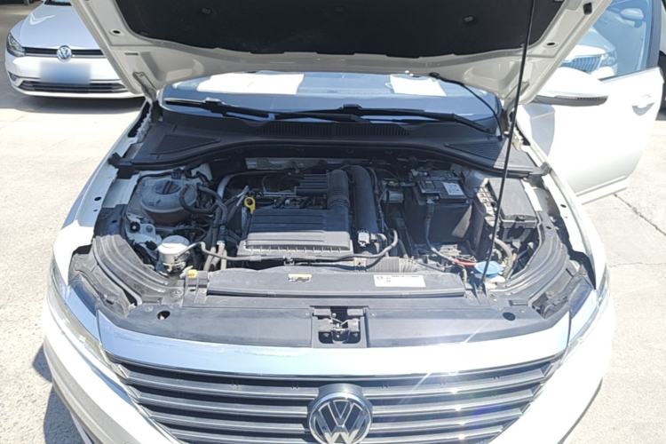 Used Volkswagen Lavida 2019 280TSI DSG Comfort Edition China VI standard Engine Bay
