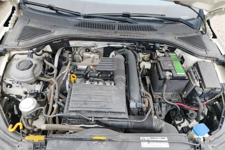 Used Volkswagen Lavida 2019 280TSI DSG Comfort Edition China VI standard Engine Bay