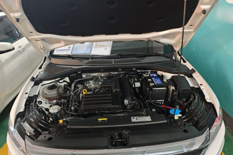 Used Volkswagen Lavida 2019 280TSI DSG Comfort Edition China VI standard Engine Bay