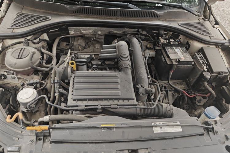 Used Volkswagen Lavida 2019 280TSI DSG Comfort Edition China VI standard Engine Bay