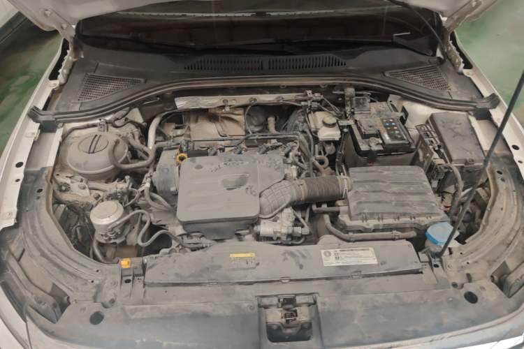 Used Volkswagen Lavida 2019 1.5L Automatic Comfort Edition China VI Standard Engine Bay