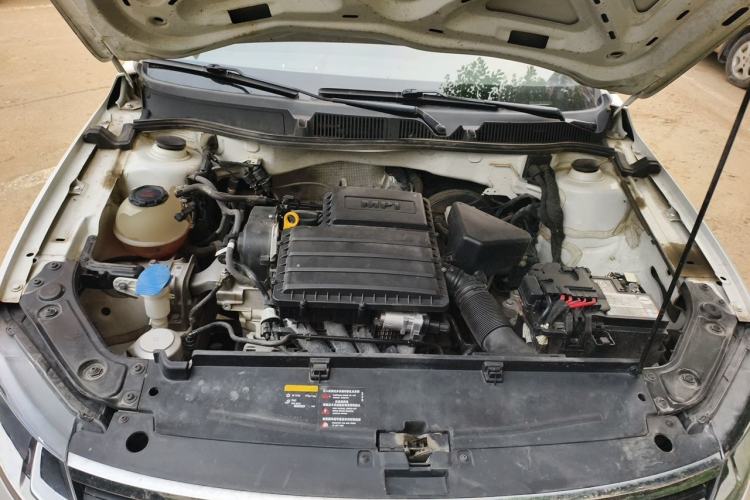 Used Volkswagen Lavida 2019 Lavida Start 1.5L Manual Fashion Edition China VI Standard Engine Bay