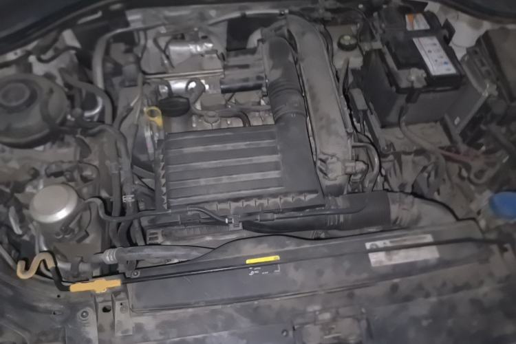 Used Volkswagen Lavida 2019 280TSI DSG Comfort Edition China VI standard Engine Bay