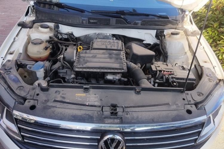 Used Volkswagen Lavida 2019 Lavida Start 1.5L Manual Fashion Edition China VI Standard Engine Bay