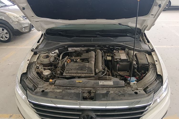 Used Volkswagen Lavida 2019 280TSI DSG Comfort Edition China VI standard Engine Bay