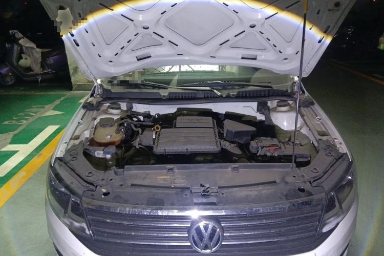 Used Volkswagen Lavida 2019 Lavida Start 1.5L Automatic Trendy Version China VI Standard Engine Bay