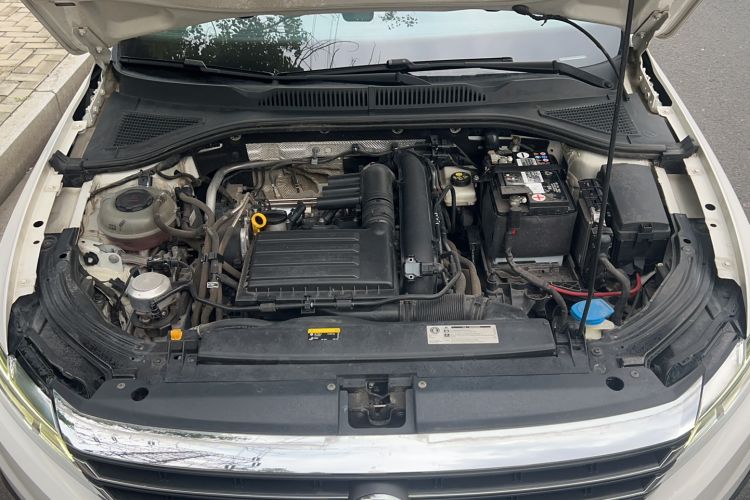 Used Volkswagen Lavida 2019 280TSI DSG Comfort Edition China VI standard Engine Bay