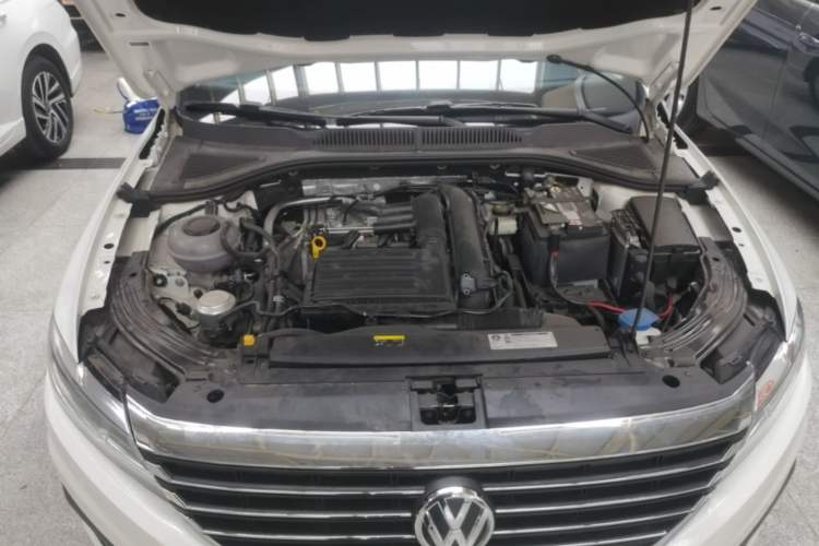 Used Volkswagen Lavida 2019 280TSI DSG Comfort Edition China VI standard Engine Bay