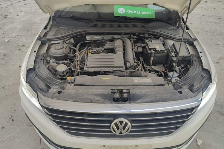 Used Volkswagen Lavida 2019 280TSI DSG Comfort Edition China VI standard Engine Bay