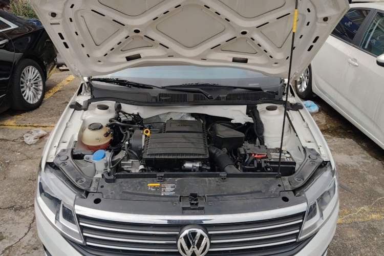 Used Volkswagen Lavida 2019 Lavida Start 1.5L Automatic Trendy Version China VI Standard Engine Bay