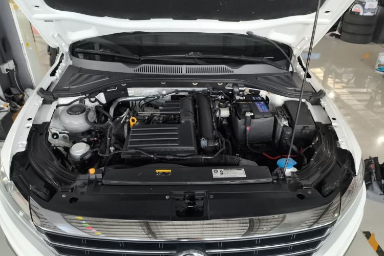 Used Volkswagen Lavida 2019 280TSI DSG Comfort Edition China VI standard Engine Bay