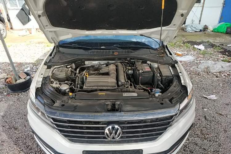 Used Volkswagen Lavida 2019 280TSI DSG Comfort Edition China VI standard Engine Bay