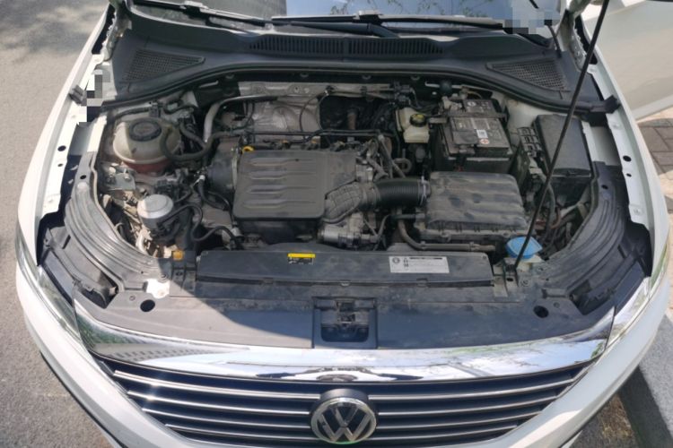Used Volkswagen Lavida 2019 1.5L Automatic Comfort Edition China VI Standard Engine Bay