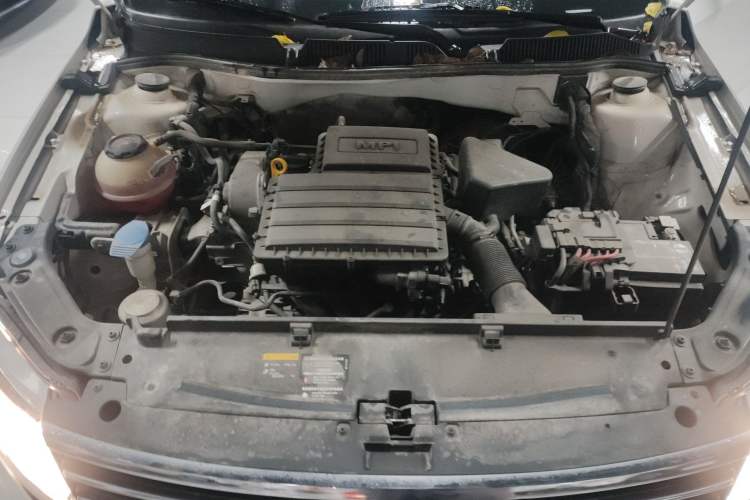 Used Volkswagen Lavida 2019 Lavida Start 1.5L Automatic Trendy Version China VI Standard Engine Bay