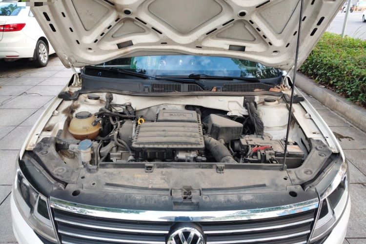 Used Volkswagen Lavida 2019 Lavida Start 1.5L Automatic Trendy Version China VI Standard Engine Bay
