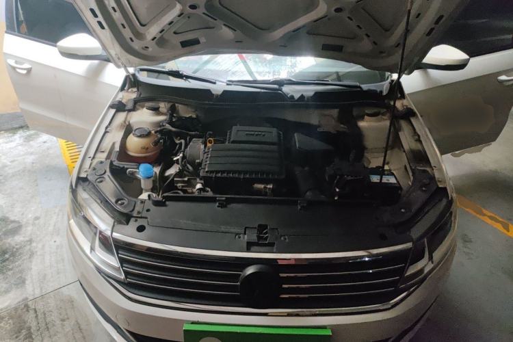 Used Volkswagen Lavida 2019 Lavida Start 1.5L Automatic Trendy Version China VI Standard Engine Bay