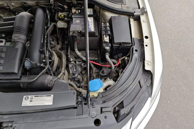 Used Volkswagen Lavida 2019 280TSI DSG Comfort Edition China VI standard Engine Bay Left