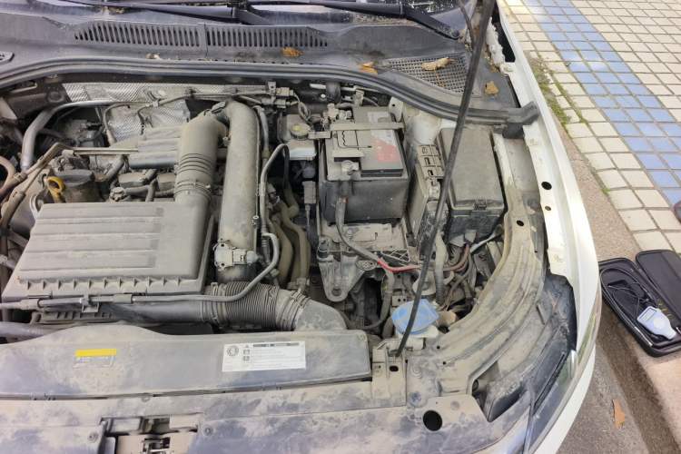 Used Volkswagen Lavida 2019 280TSI DSG Comfort Edition China VI standard Engine Bay Left