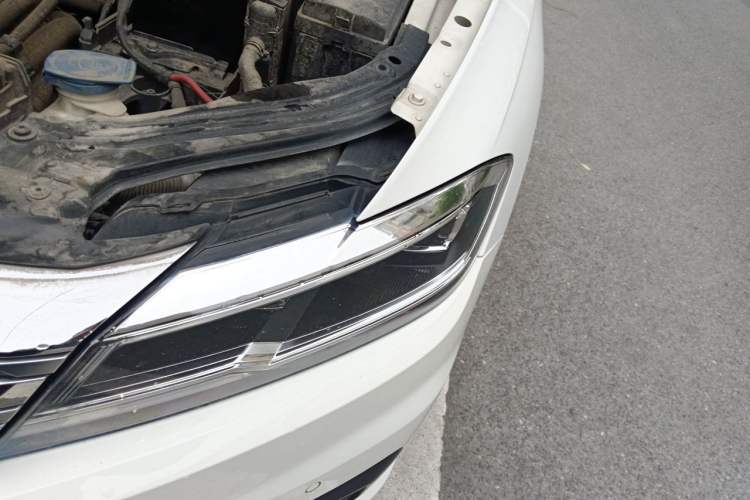 Used Volkswagen Lavida 2019 280TSI DSG Luxury Edition China VI Standard Engine Bay Left