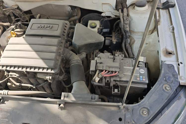 Used Volkswagen Lavida 2019 Lavida Start 1.5L Automatic Trendy Version China VI Standard Engine Bay Left
