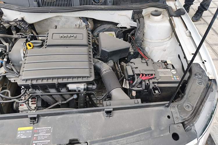 Used Volkswagen Lavida 2019 Lavida Start 1.5L Automatic Trendy Version China VI Standard Engine Bay Left