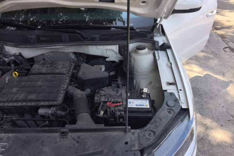 Used Volkswagen Lavida 2019 Lavida Start 1.5L Automatic Trendy Version China VI Standard Engine Bay Left