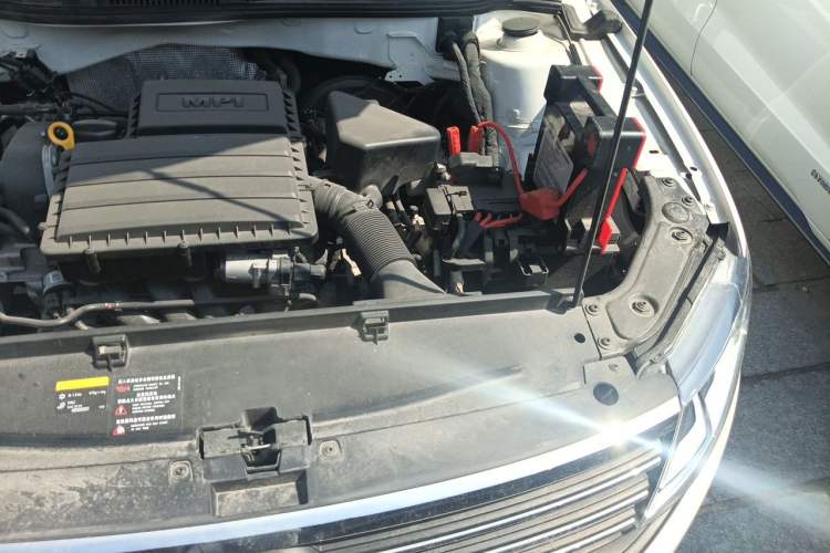 Used Volkswagen Lavida 2019 Lavida Start 1.5L Automatic Trendy Version China VI Standard Engine Bay Left