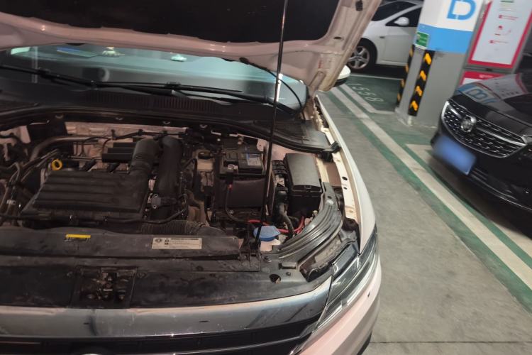 Used Volkswagen Lavida 2019 280TSI DSG Comfort Edition China VI standard Engine Bay Left