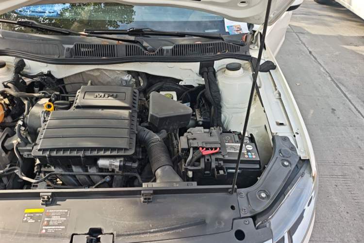 Used Volkswagen Lavida 2019 Lavida Start 1.5L Automatic Comfort Edition China VI Standard Engine Bay Left