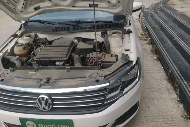 Used Volkswagen Lavida 2019 Lavida Start 1.5L Automatic Trendy Version China VI Standard Engine Bay Left