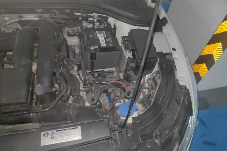 Used Volkswagen Lavida 2019 280TSI DSG Luxury Edition China VI Standard Engine Bay Left