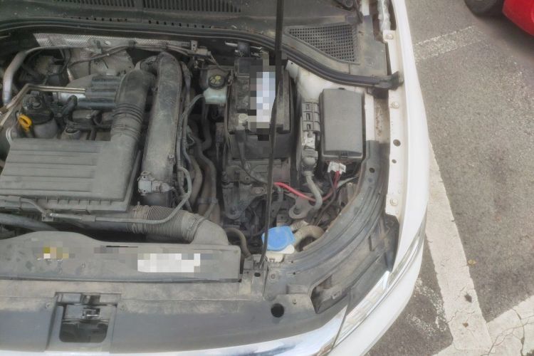 Used Volkswagen Lavida 2019 Hatchback 200TSI DSG Comfort Edition China VI Engine Bay Left