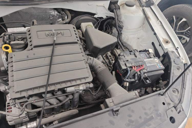 Used Volkswagen Lavida 2019 Lavida Start 1.5L Automatic Trendy Version China VI Standard Engine Bay Left