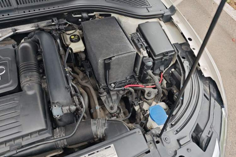 Used Volkswagen Lavida 2019 280TSI DSG Luxury Edition China VI Standard Engine Bay Left
