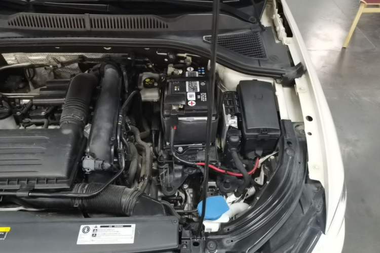 Used Volkswagen Lavida 2019 280TSI DSG Comfort Edition China VI standard Engine Bay Left