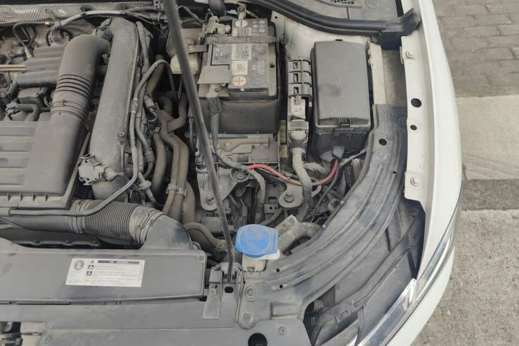 Used Volkswagen Lavida 2019 280TSI DSG Comfort Edition China VI standard Engine Bay Left