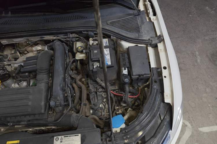 Used Volkswagen Lavida 2019 280TSI DSG Comfort Edition China VI standard Engine Bay Left