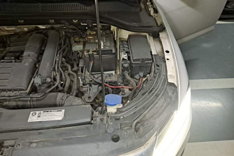 Used Volkswagen Lavida 2019 280TSI DSG Comfort Edition China VI standard Engine Bay Left