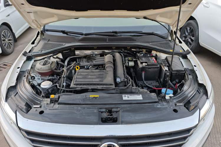 Used Volkswagen Lavida 2019 280TSI DSG Comfort Edition China VI standard Engine Bay