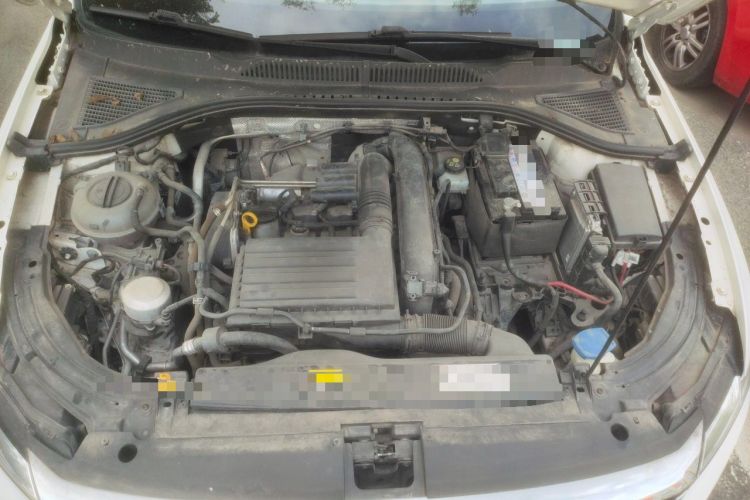 Used Volkswagen Lavida 2019 Hatchback 200TSI DSG Comfort Edition China VI Engine Bay